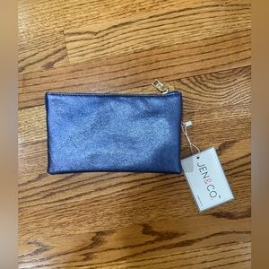 (NWT) JEN & CO Riley Crossbody (strap) or Wristlet